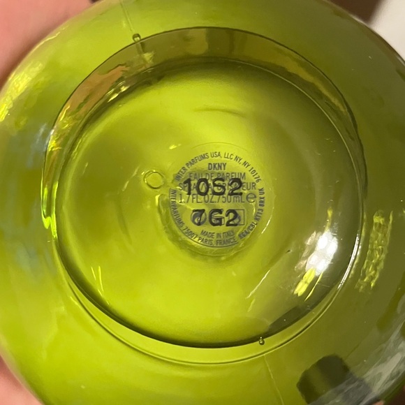 DKNY Be Delicious Sample | Fresh Apple Perfume Decant 3ml-10ml - Picture 4 of 6